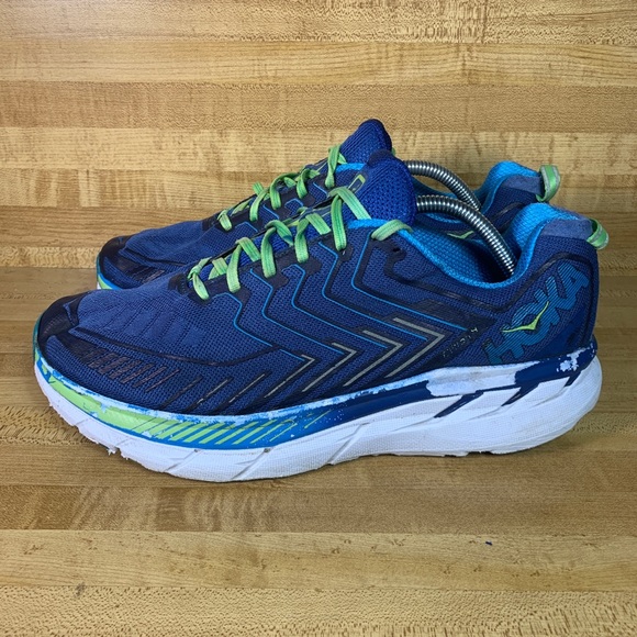 hoka one one extra wide